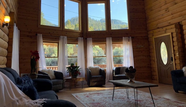 Paradise in the Pines - 3000sq ft Mountain Getaway