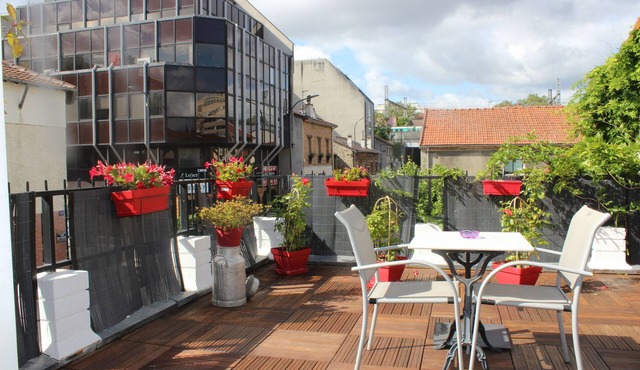 Paris de Flore . Loft Avec Terrasse Plein Ciel , Dans Maison au Pied du Métro
