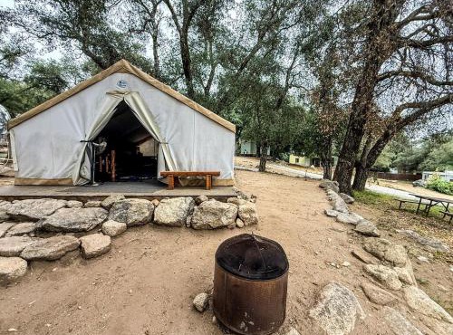 Peaceful Affordable Glamping Tent with Scenic Nature Views near San Diego in Pauma Valley, California