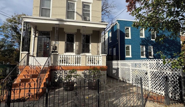 Perfect room in 3 bedroom basement unit in NW Washington DC