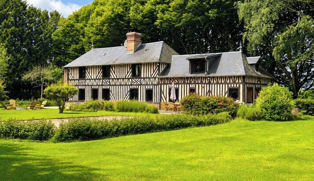 Philbert's Office, Charming House for 14 People