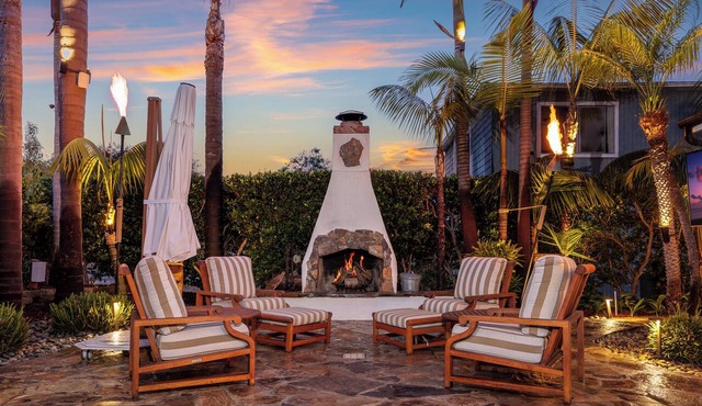 Plantation Beach Cottage - Historic Encinitas Walking District