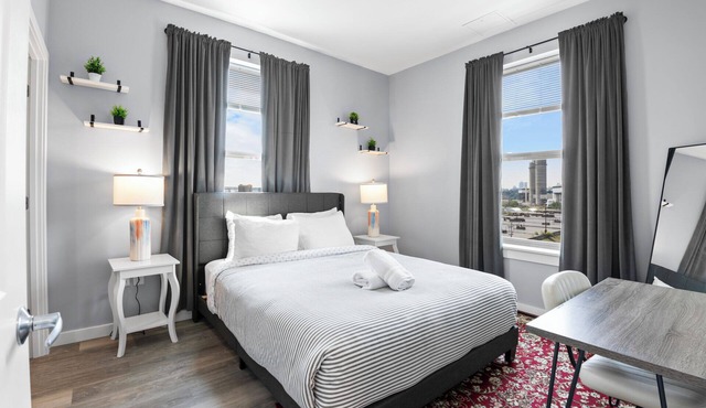 Pleasant 1BR Near Encore Boston bn1s