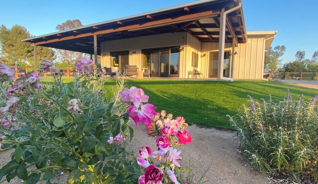 Private Mini Farm Stay at Little Fork Guest House in Temecula Wine Country