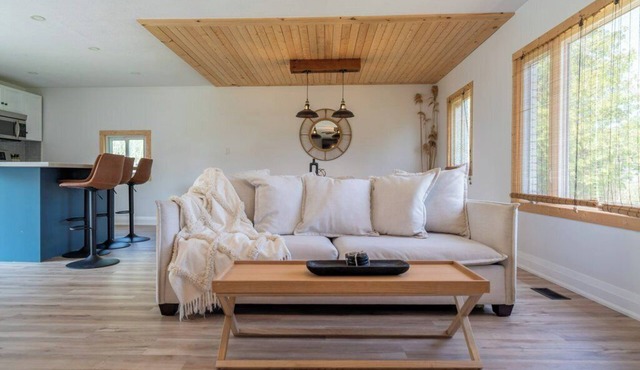 Private PEC Retreat w Games Room