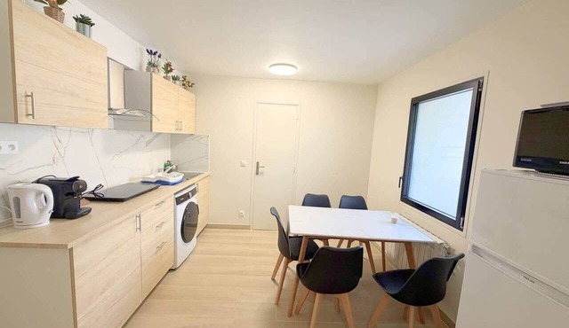 Qhome 8 - Cozy 2-Bedroom Apartment Between Paris and Disney