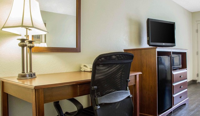 Quality Inn Benson I-10 Exit 304