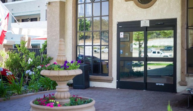 Quality Inn & Suites Camarillo-Oxnard