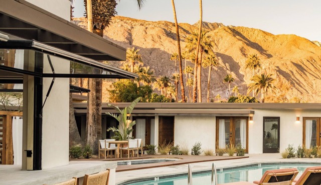 Queen Suite with Poolside Charm