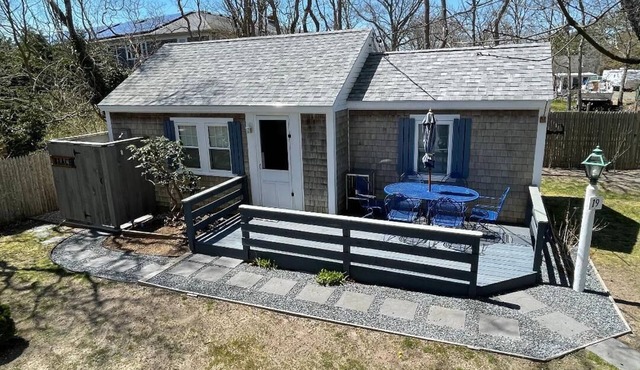 Quintessential SEASONAL ONE Bedroom Cape Cod Cottage.