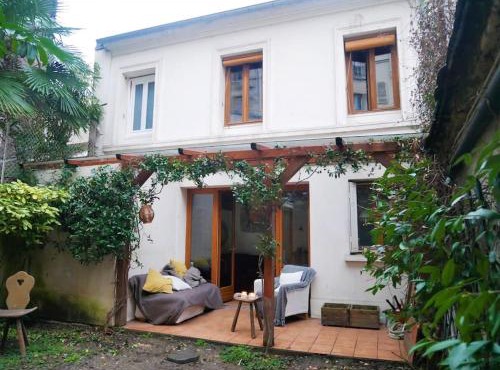 RARE Villa avec jardin privatif au centre de Paris