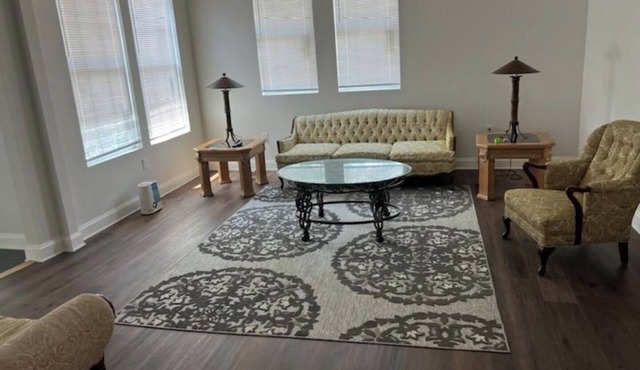 Rejuvenate Unit B 4 bd/2 ba near LA TECH, GSU, ULM universities & sport complex