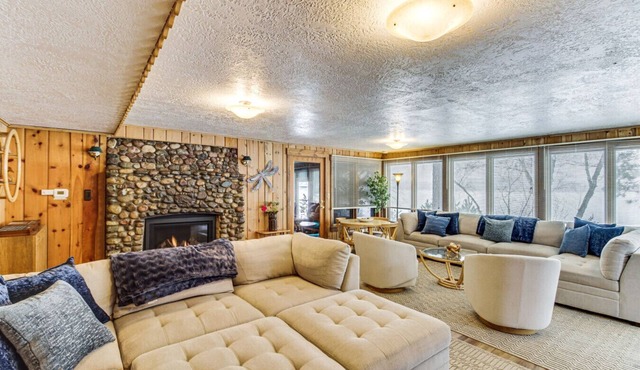 Rice Lake Lodge and Cabin with Dock Fire Pit Views
