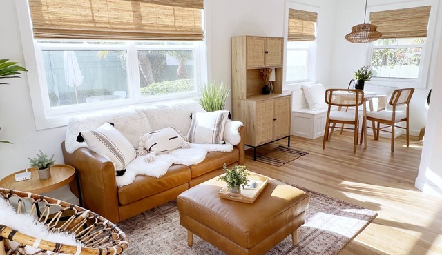 Romantic Remodeled Historic Sea Cottage w/Fireplace - Encinitas Moonlight Beach