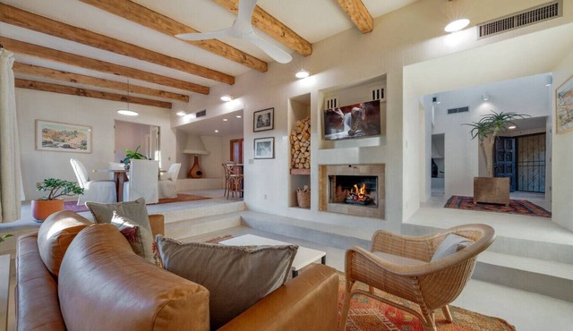 Sam Hughes/2 BR 1.5 BA/Completely Remodeled