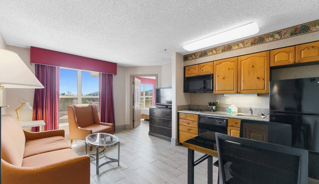 Scottsdale 1 bd King Economy