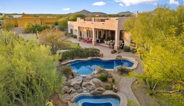 Scottsdale Desert Paradise - Pool+Spa+Pickleball+Golf Simulator