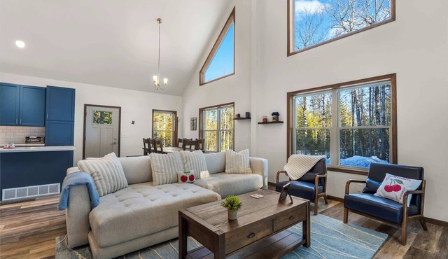 Secluded Dog-Friendly Retreat in Baileys Harbor