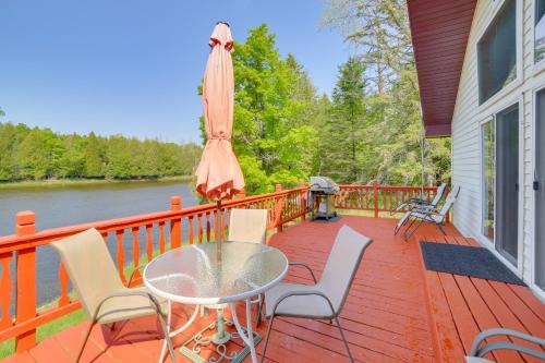 Ski, Ice Fish & Snowmobile: Getaway w/Deck!