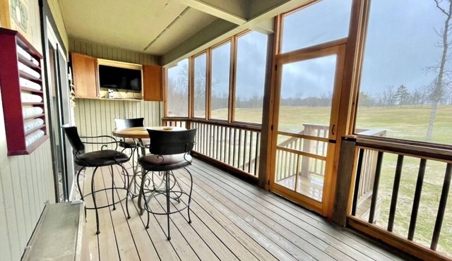 Sleep 8. 3 Bedroom 2 Bath Better than any motel.