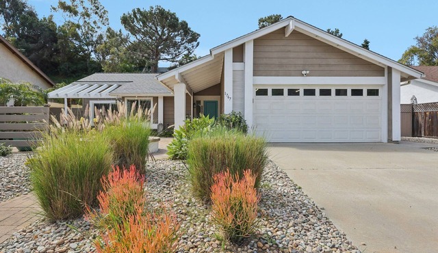 South Oceanside Retreat 1.3 miles to the Beach!