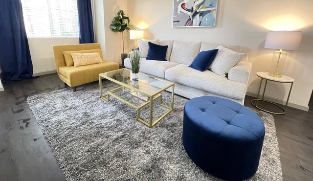 Spacious 2 bedroom on ground floor at Downtown Camarillo