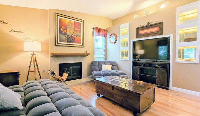 Spacious 3-BR House w/Modern Comfort, Pet Friendly in Moreno Valley