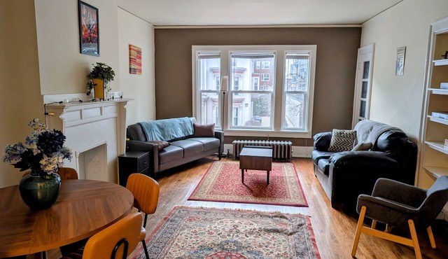 Spacious & Charming 4 BR near Downtown