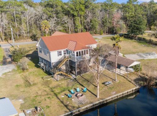 Spacious Foley Retreat Sleeps 12 Game Room Theater