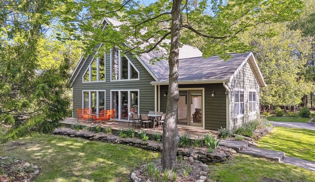 Spacious Home in Fish Creek | Peloton + Walk to Shops + Close to State Park