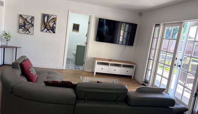 Spacious Modern 4-bedroom house in tranquil La Puente Rowland Heights with AC