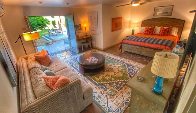 Spacious, private, deluxe guest house; big yard, easy walk downtown