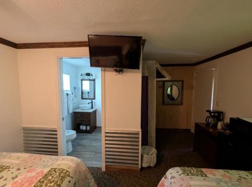 Squaw Valley Motel Room 7