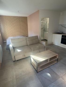 Studio 145 E in Douai