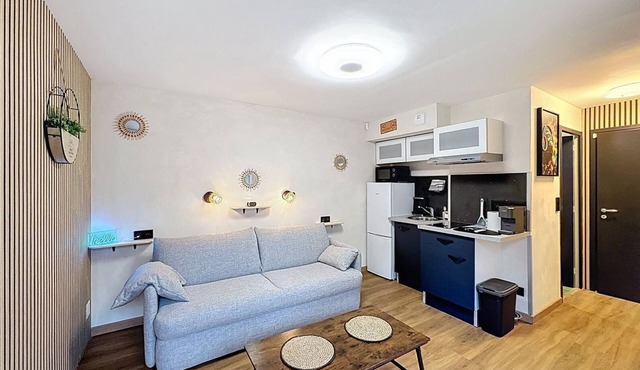 Studio with small terrace on first floor