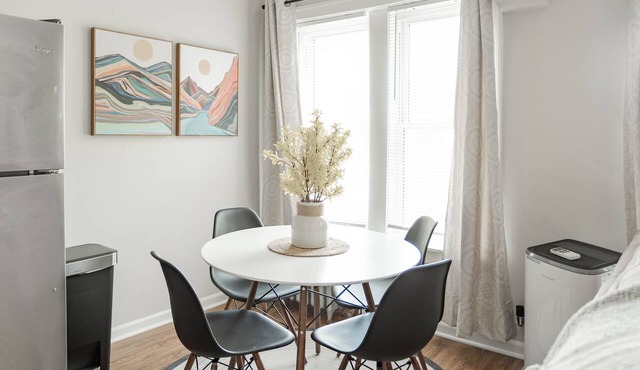 Stylish and Comfy Studio near Loyola Park