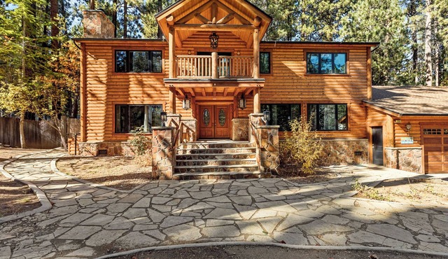 Summit Pine Lodge – Walk to Snow Summit!
