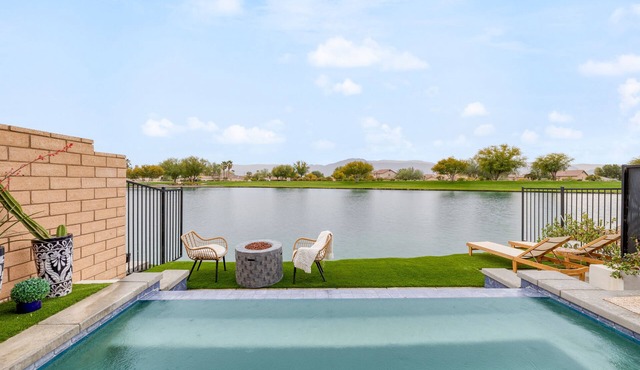 Sunburst by AvantStay | Lakefront + Mountain Views