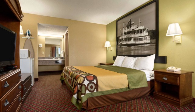 Super 8 by Wyndham Hattiesburg North/University Area
