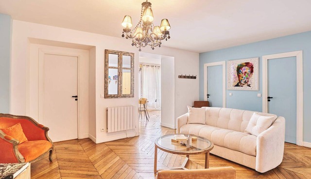 Superb Apartment Center of Paris