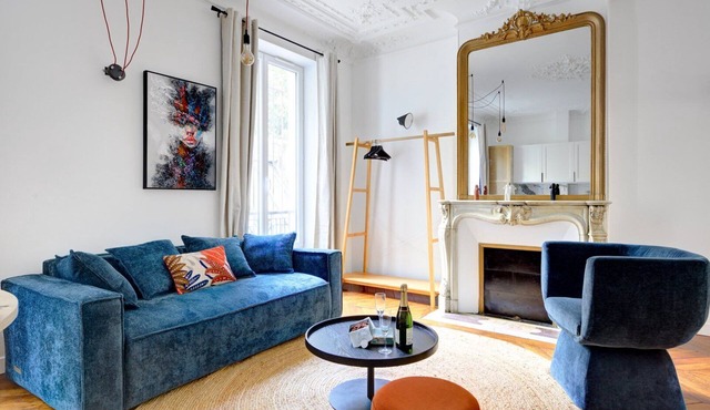 TBS 125 - Elegant and luxurious apartment