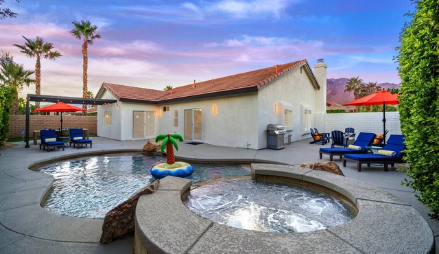 The Blue Cactus in Palm Springs: Family-Friendly, Pool/Spa, Game Room & Fire-Pit