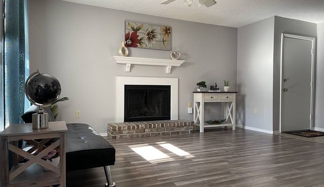 The Cottage by Mall of Louisiana, Baton Rouge
