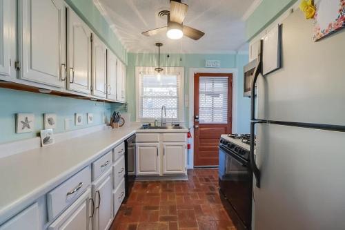 The Cozy Blue Cottage