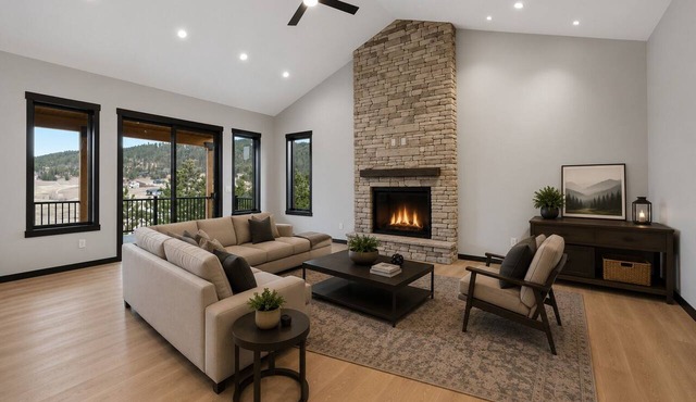 The Double Eagle Retreat | Golf Included with Hot Tub