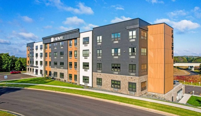 The Fairway - Studio Apartment, 1 bed 1 bath