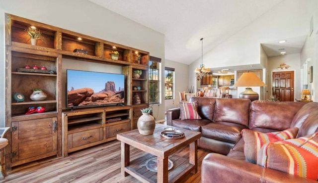 The Fountains Scottsdale Ranch 2 bedroom 2 bath 1 car garage. Open for 9 months