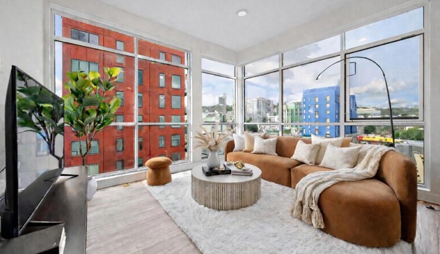 The Hollywood Sign luxury Penthouse Pool & Spa