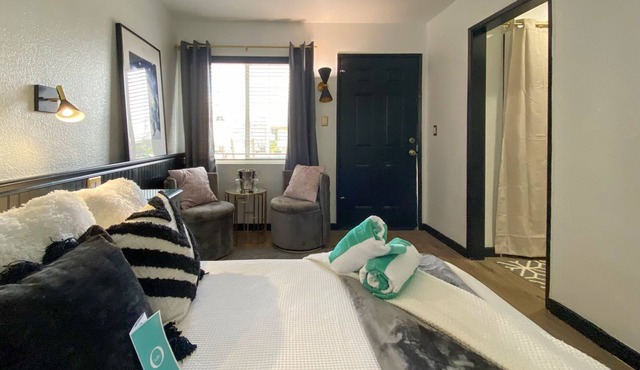 The O Spa + Resort RM 04 | Hot Mineral Spring Pools, Cannabis + Pet Friendly.