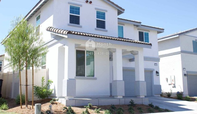 The Retreat on Gossamer Ct